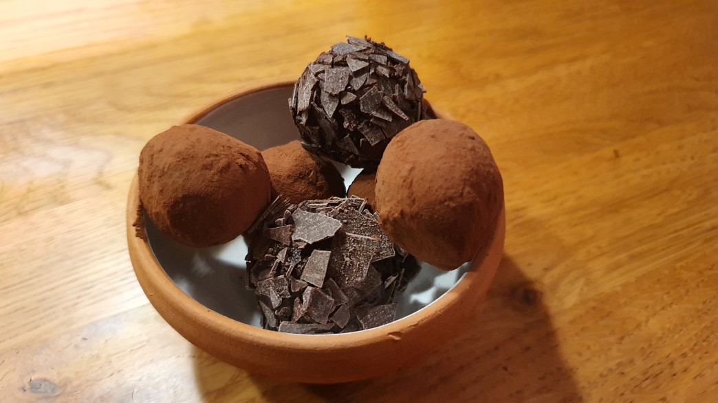 Buttertrüffel und Rumkugeln