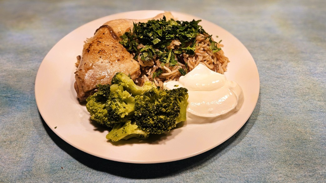 Jerusalemhuhn mit Brokkoli