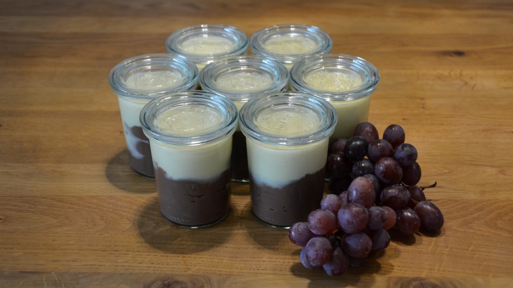 Schokopudding (mit Vanillesauce