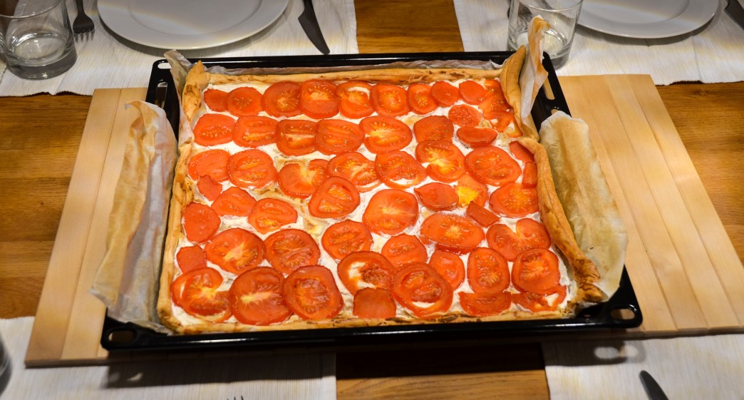 fertige Blätterteigpizza