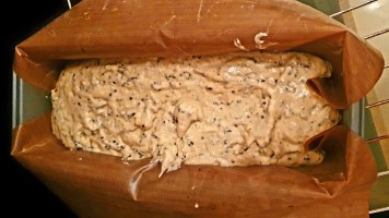 Teig in einer Kastenform