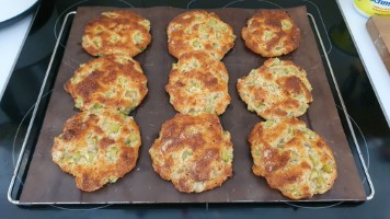 gebackene Rhabarberballen