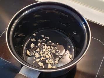 röstender Knoblauch